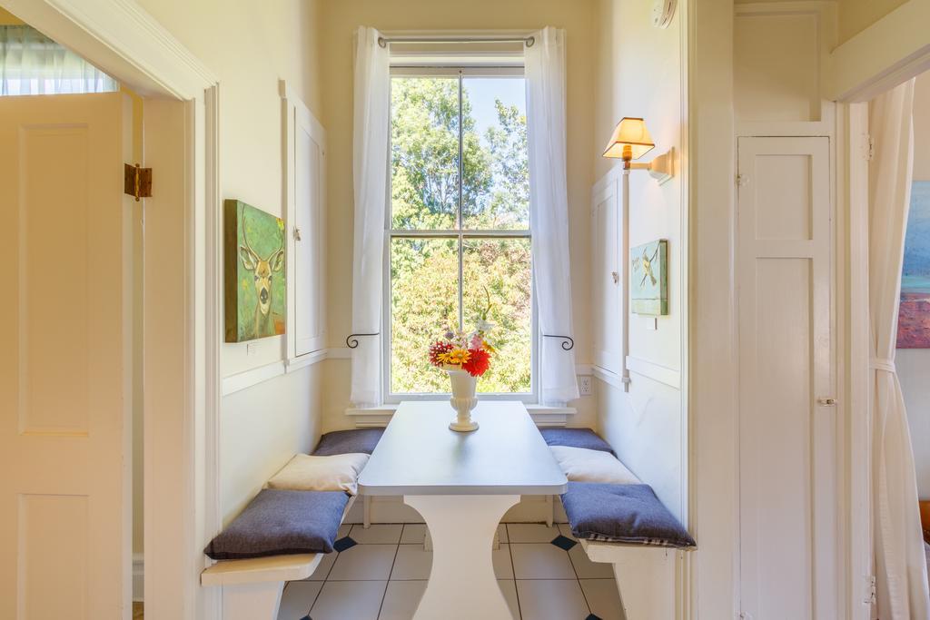 Fairholme Manor Bed and breakfast